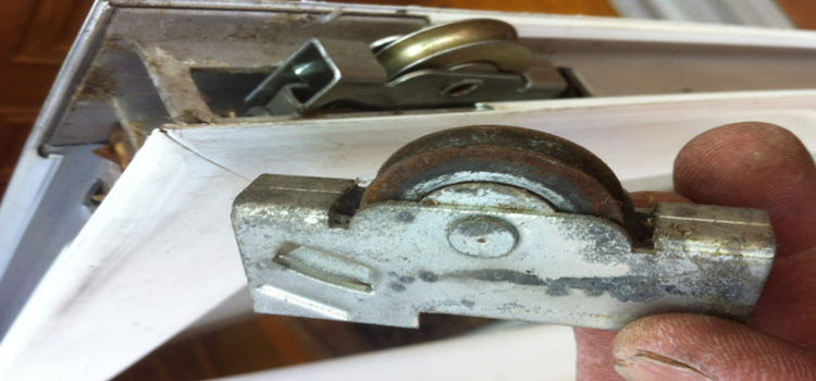 screen door roller repair in Jacksonville Beach